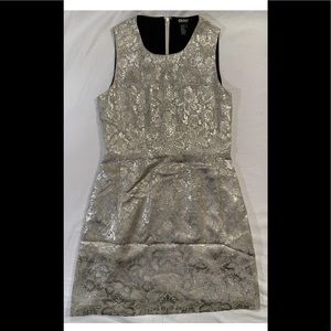 🌛DKNY Metallic Silver Jacquard Shift Mini Dress size 4
